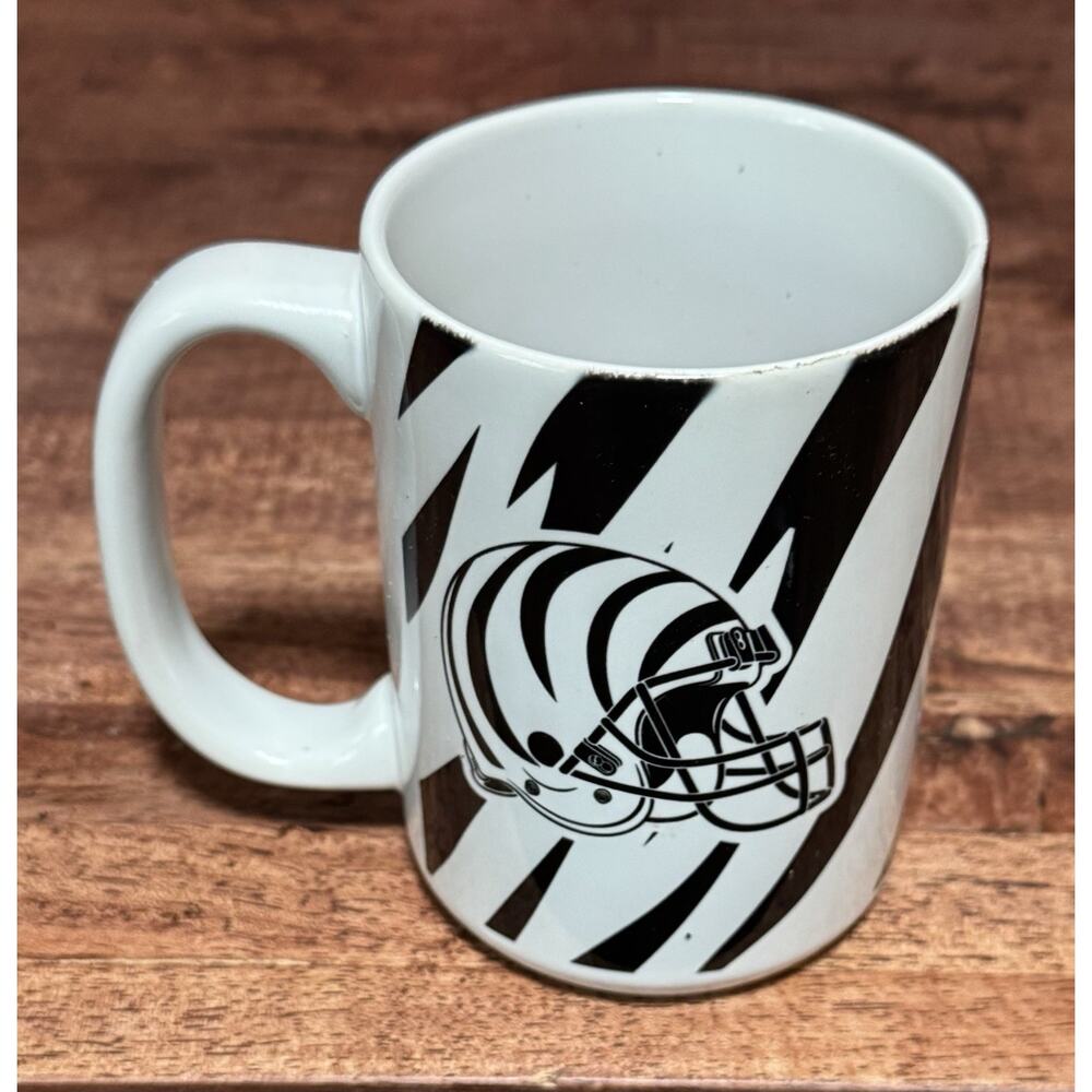 CINCINATTI BENGALS 12 oz. CERAMIC COFFEE MUG CUP